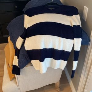 Banana Republic Xs sweater